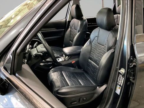 Used 2021 Kia Telluride SX w/ SX Prestige Package image 25