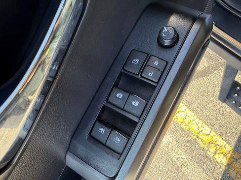 Used 2022 Toyota Tacoma TRD Sport AWD/4WD image 18
