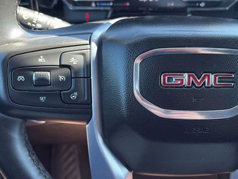 Used 2023 GMC Sierra 1500 Elevation AWD/4WD image 9