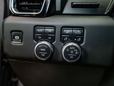 Used 2025 GMC Sierra 1500 Denali w/ Denali Reserve Package image 21