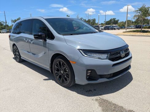 Used 2025 Honda Odyssey Sport-L image 2