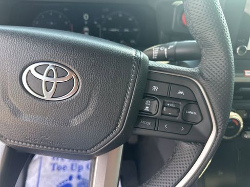 Used 2025 Toyota Tacoma TRD Off-Road w/ TRD Off Road Upgrade Package AWD/4WD image 15