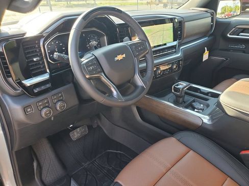 New 2026 Chevrolet Silverado 1500 High Country AWD/4WD image 15
