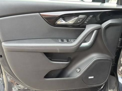 Certified 2022 Chevrolet Blazer Premier w/ Enhanced Convenience Package AWD/4WD image 25