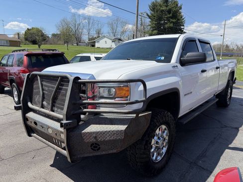 Used 2017 GMC Sierra 2500 4x4 Crew Cab image 2