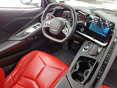 Used 2025 Chevrolet Corvette Stingray Coupe w/ Battery Protection Package image 15