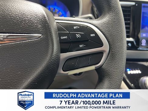 Used 2017 Chrysler Pacifica Touring Plus w/ Tire & Wheel Group image 39