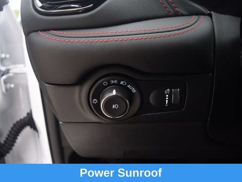 Used 2023 Dodge Durango GT RWD image 7