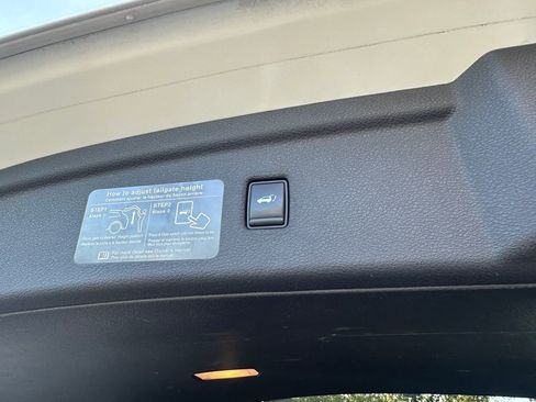 Used 2019 INFINITI QX50 Luxe image 48