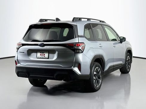 Certified 2025 Subaru Forester Premium AWD/4WD image 9