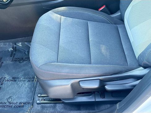 Used 2024 Chevrolet Trax RS w/ Driver Confidence Package FWD image 19