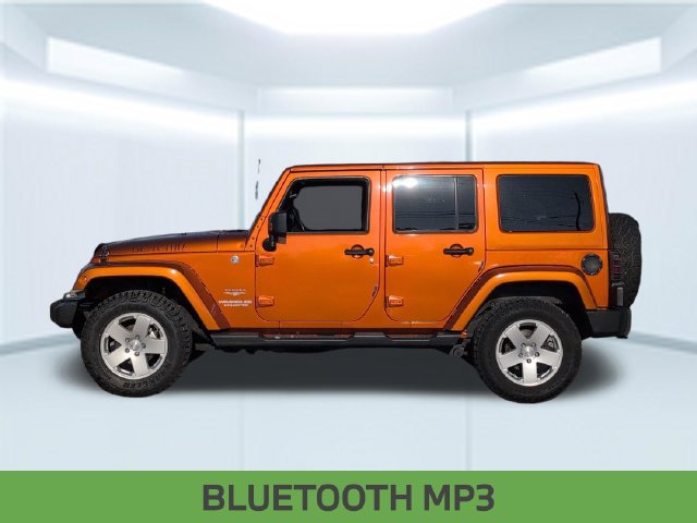 Used 2011 Jeep Wrangler Unlimited Sahara w/ Connectivity Group AWD/4WD image 2
