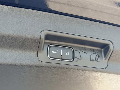 New 2025 Ford Explorer Active w/ Active Comfort Package image 13