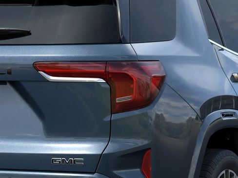 New 2027 GMC Terrain Denali w/ LPO, Black Badging Package AWD/4WD image 13