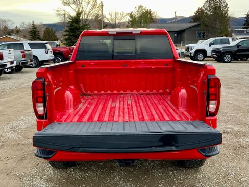 Used 2020 GMC Sierra 1500 Elevation w/ Elevation Value Package image 17
