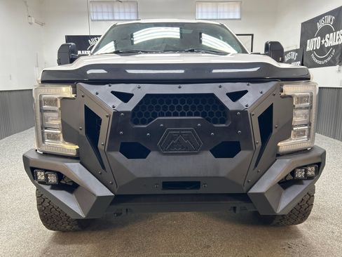 Used 2017 Ford F350 Platinum w/ Platinum Ultimate Package AWD/4WD image 2