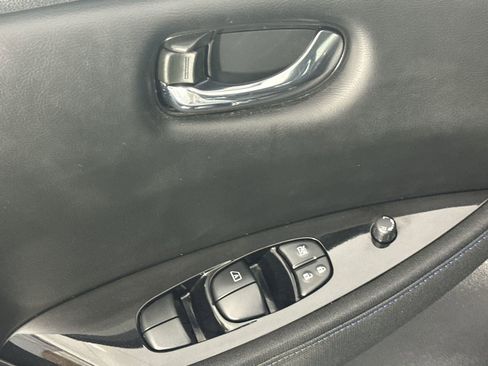 Used 2022 Nissan Leaf SV Plus image 13