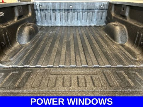 Used 2017 GMC Sierra 1500 SLE w/ SLE Value Package image 11