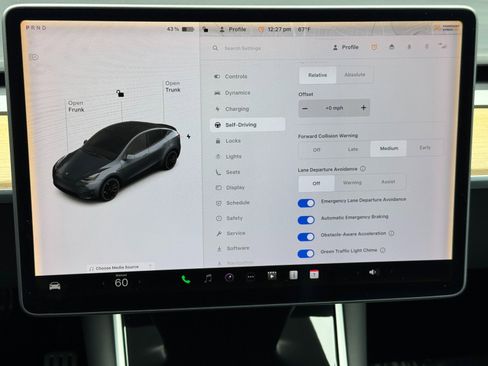 Used 2020 Tesla Model Y Long Range AWD/4WD image 28