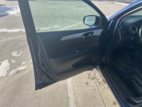 Used 2019 Nissan Sentra S image 19