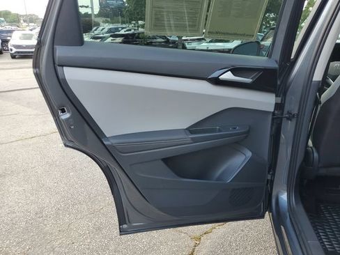 Certified 2024 Volkswagen Taos S FWD image 13