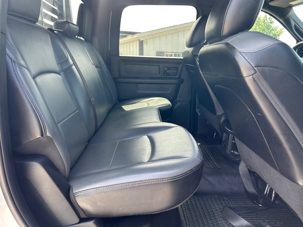 Used 2021 RAM 3500 Tradesman w/ Chrome Appearance Group RWD image 13