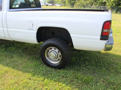 Used 2001 Dodge Ram 2500 Truck ST image 13