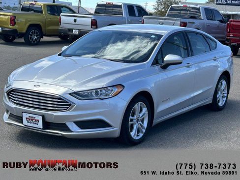 Used 2018 Ford Fusion S FWD image 3