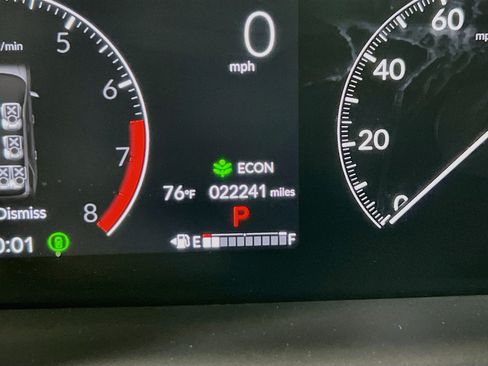 Used 2023 Honda Pilot TrailSport image 12