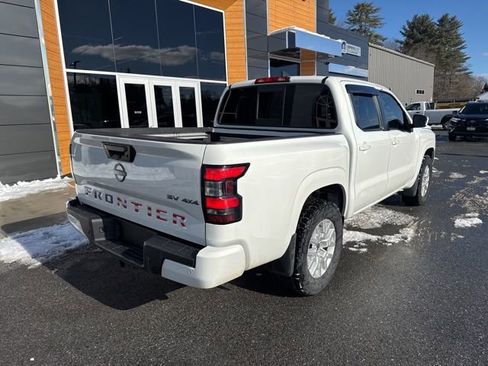 Used 2022 Nissan Frontier SV image 6