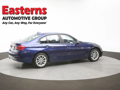 Used 2017 BMW 320i xDrive Sedan AWD/4WD image 44