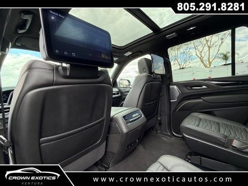 Used 2024 Cadillac Escalade V w/ LPO, ONYX Package AWD/4WD image 34