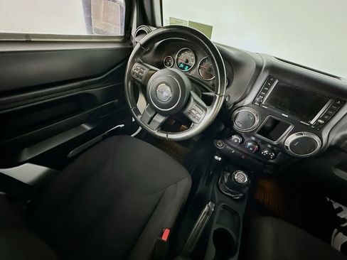 Used 2016 Jeep Wrangler Unlimited Sport AWD/4WD image 9