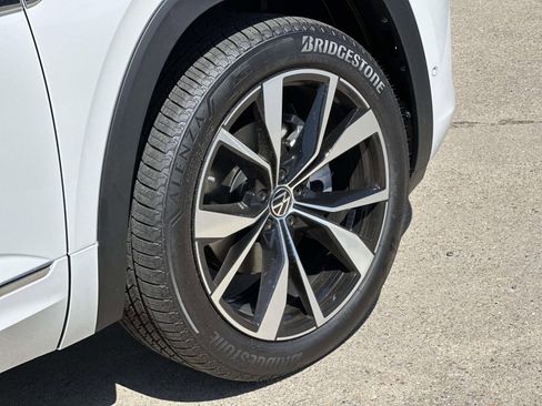 New 2026 Volkswagen Atlas SEL Premium R-Line AWD/4WD image 6
