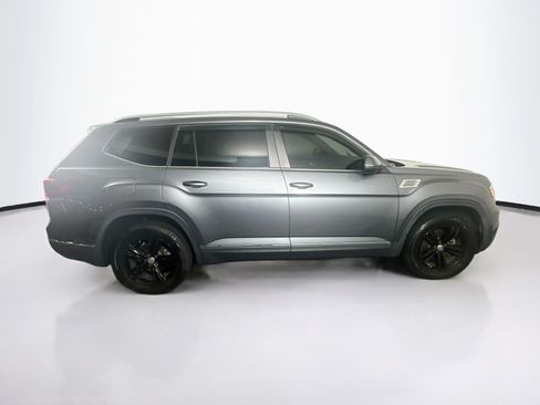 Used 2018 Volkswagen Atlas SEL FWD image 10