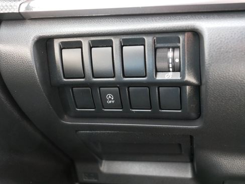 Used 2020 Subaru Forester Premium AWD/4WD image 26