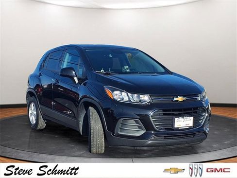 Certified 2020 Chevrolet Trax LS w/ Tint and Cruise Package image 23