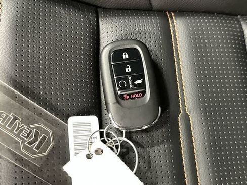 Used 2026 Honda CR-V Sport-L image 32