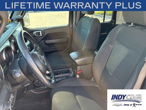 Used 2018 Jeep Wrangler Unlimited Sport S AWD/4WD image 7