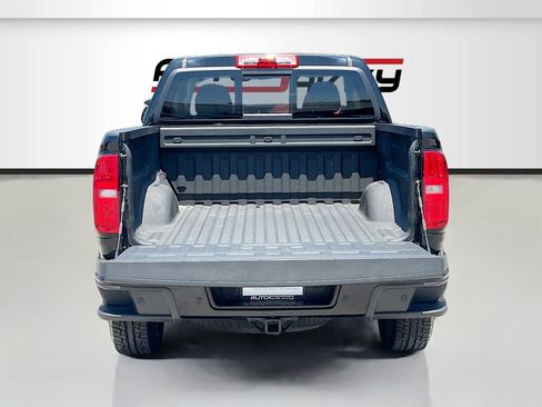Used 2019 Chevrolet Colorado Z71 AWD/4WD image 24
