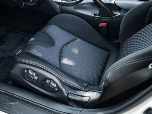 Used 2013 Nissan 370Z Coupe RWD image 56
