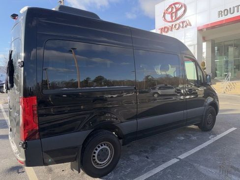 Used 2023 Mercedes-Benz Sprinter 2500 image 5