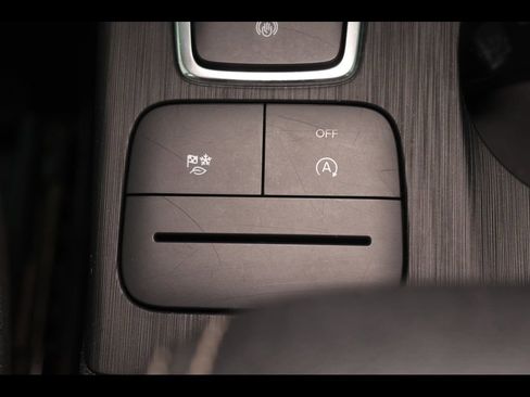 Used 2020 Ford Escape SE FWD image 28