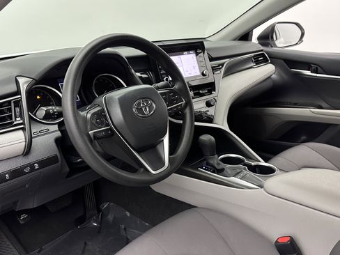 Used 2023 Toyota Camry LE FWD image 8