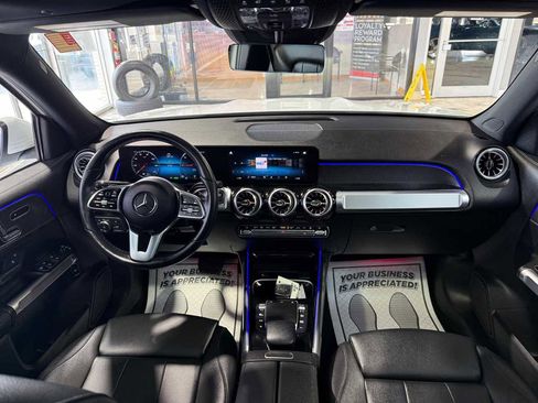 Used 2023 Mercedes-Benz EQB 300 4MATIC w/ Driver Assistance Package image 18