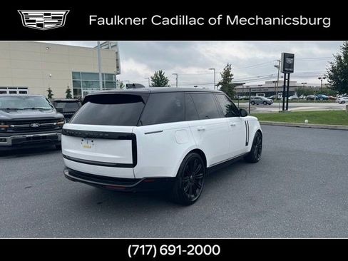 Used 2025 Land Rover Range Rover Long Wheelbase SE AWD/4WD image 5