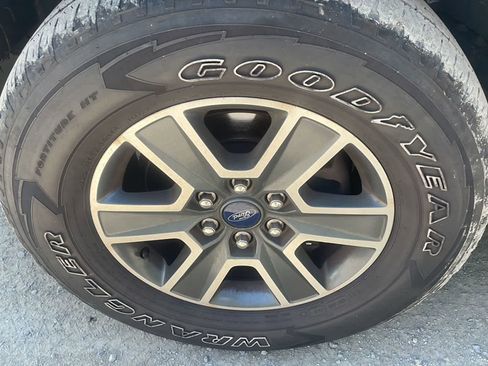 Used 2016 Ford F150 XLT w/ Equipment Group 302A Luxury AWD/4WD image 22