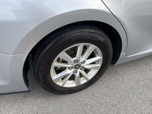 Used 2025 Toyota Camry LE image 9