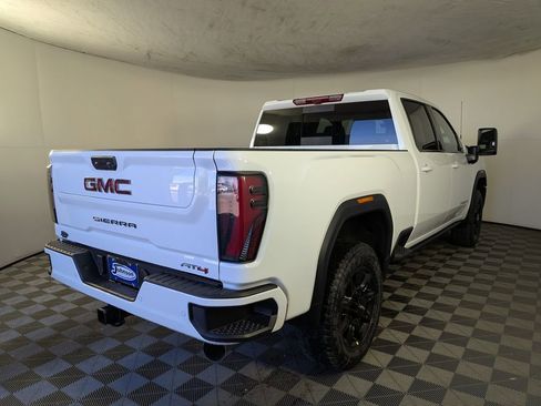 New 2026 GMC Sierra 2500 AT4 w/ AT4 Premium Plus Package AWD/4WD image 7