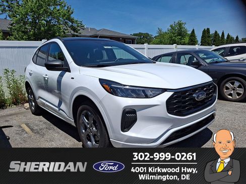 Certified 2023 Ford Escape ST-Line w/ Tech Pack #1 AWD/4WD image 1